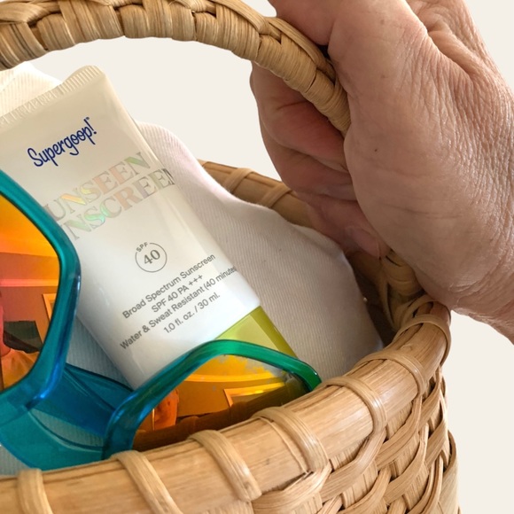 Supergoop Unseen Sunscreen 1 OZ Size - Picture 5 of 10